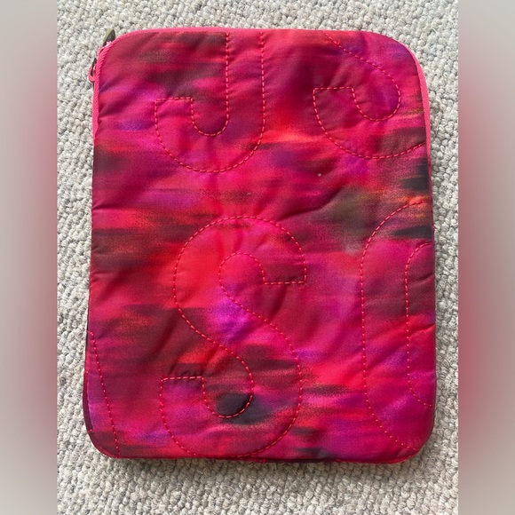 Marc by Marc Jacobs quilted ipad sleeve - Picture 2 of 3